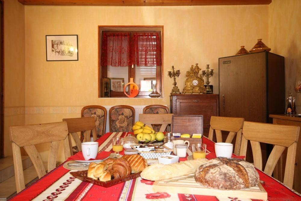 Bed and Breakfast Chez Marie-Anne Sacquenay Екстер'єр фото